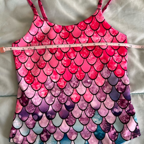 AMZadenobe Girls 1 Piece Scale Swimsuit - Picture 8 of 9